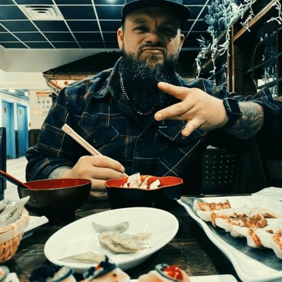 Meet your Posher, Robert - Picture 1 of 1